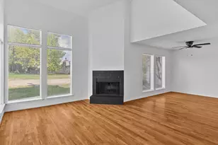 7860 Green Lawn Dr, Houston, TX 77088 - Photo 4