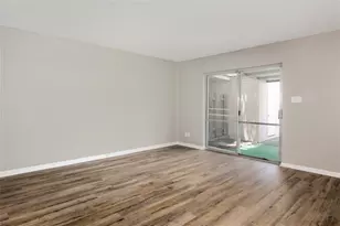 2320 Shadowdale Dr, Houston, TX 77043 - Photo 16