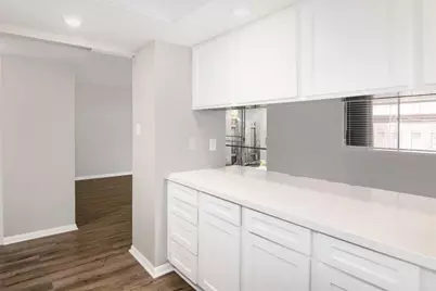 2320 Shadowdale Drive #296, Houston, TX 77043 - Photo 12