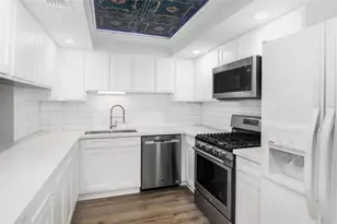 2320 Shadowdale Dr, Houston, TX 77043 - Photo 10