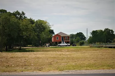 5815 Commerce Street, Wallis, TX 77485 - Photo 4