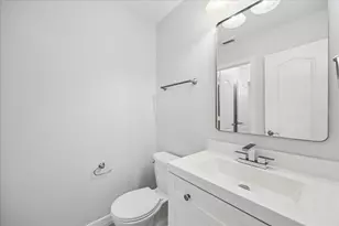 5810 Brook Bend Dr, Sugar Land, TX 77479 - Photo 14