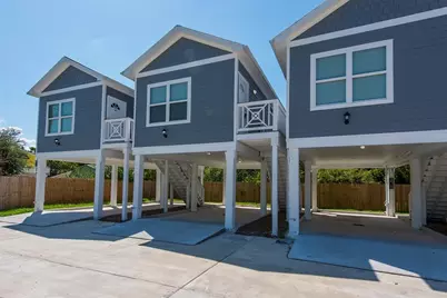 203 6th St #D, San Leon, TX 77539 - Photo 8