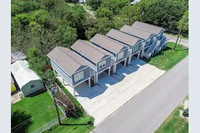 203 6th St #D, San Leon, TX 77539 - Photo 2