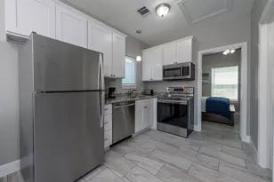 203 6th St, San Leon, TX 77539 - Photo 28