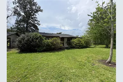 805 Beauty Street, Dayton, TX 77535 - Photo 22