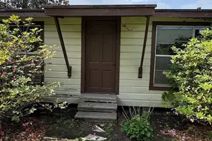 805 Beauty St, Dayton, TX 77535 - Photo 16