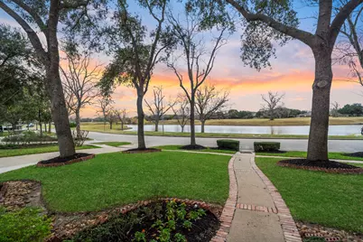 7322 Greatwood Lake Drive, Sugar Land, TX 77479 - Photo 4