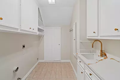 7322 Greatwood Lake Drive, Sugar Land, TX 77479 - Photo 38