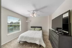 2 N Chantsong Cir, The Woodlands, TX 77382 - Photo 26