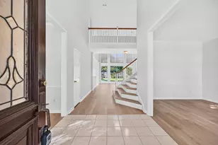 1727 Emma Cove Ct, Sugar Land, TX 77479 - Photo 4