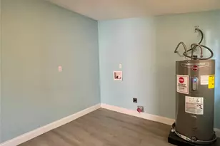 1014 W 4th St, Freeport, TX 77541 - Photo 6