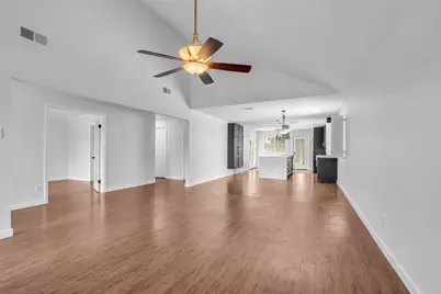 6835 Queensclub Drive, Houston, TX 77069 - Photo 18