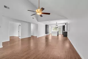 6835 Queensclub Dr, Houston, TX 77069 - Photo 18