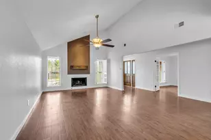 6835 Queensclub Dr, Houston, TX 77069 - Photo 16