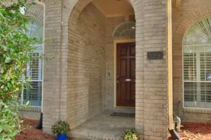 20206 Treetop Ln, Spring, TX 77388 - Photo 4