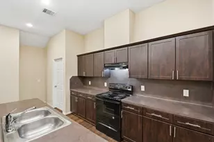 3018 Greenbriar Springs Dr, Houston, TX 77073 - Photo 12