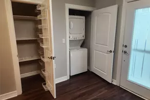 3501 Chenevert St, Houston, TX 77004 - Photo 18