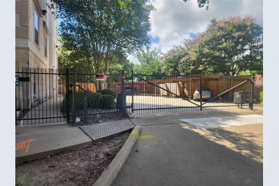 3501 Chenevert Street #2, Houston, TX 77004 - Photo 8