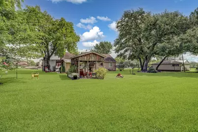 922 Runneburg Road, Crosby, TX 77532 - Photo 40