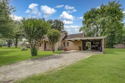 922 Runneburg Road, Crosby, TX 77532 - Photo 2