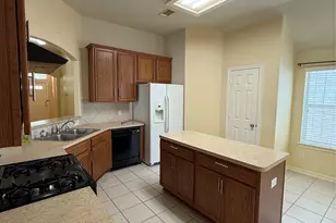 13239 Rustic Garden Dr, Houston, TX 77083 - Photo 4