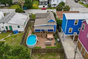 1022 Avenue L, Galveston, TX 77550 - Photo 2
