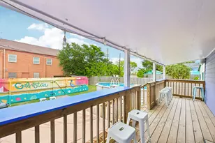 1022 Avenue L, Galveston, TX 77550 - Photo 24