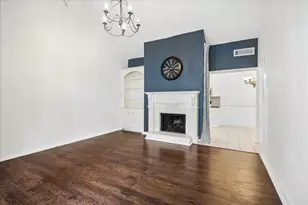 2100 Tanglewilde St, Houston, TX 77063 - Photo 2