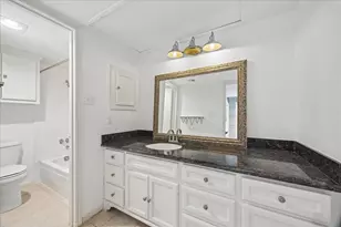 2100 Tanglewilde St, Houston, TX 77063 - Photo 6