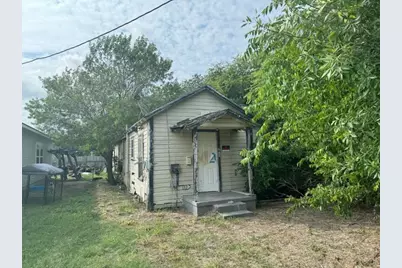 712 Park Street, Sinton, TX 78387 - Photo 1