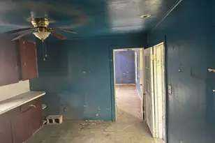 712 Park St, Sinton, TX 78387 - Photo 4