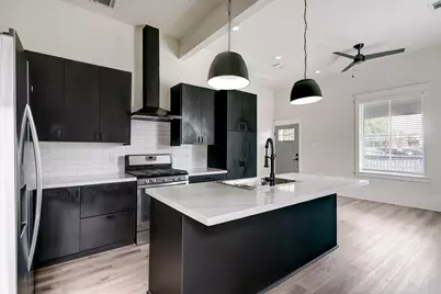 5514 Barremore Street, Houston, TX 77023 - Photo 2