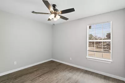 6121 Ridgemont Street, Houston, TX 77087 - Photo 2