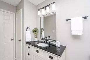 13507 Dripping Springs Dr, Houston, TX 77083 - Photo 26