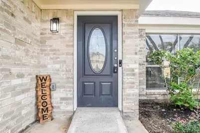 13507 Dripping Springs Drive, Houston, TX 77083 - Photo 2
