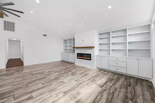 5250 Beechnut St, Houston, TX 77096 - Photo 4