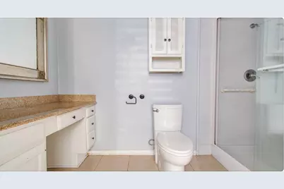 11711 Memorial Drive #381, Houston, TX 77024 - Photo 8