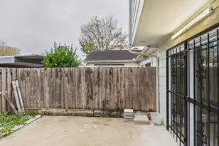 6416 Bankside Dr, Houston, TX 77096 - Photo 24