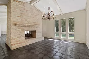 2011 Briar Ln, Richmond, TX 77469 - Photo 4