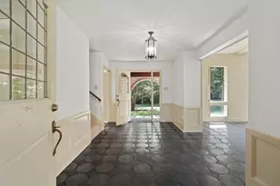 2011 Briar Ln, Richmond, TX 77469 - Photo 8