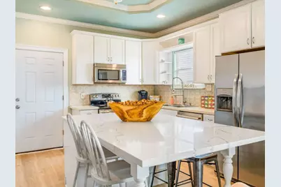 986 Bahama Drive, Crystal Beach, TX 77650 - Photo 6