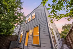 1411 Featherstone St, Houston, TX 77020 - Photo 2