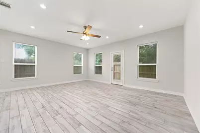 1411 Featherstone Street #A, Houston, TX 77020 - Photo 18