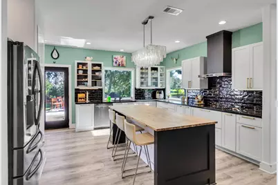 295 County Road 687, Angleton, TX 77515 - Photo 18