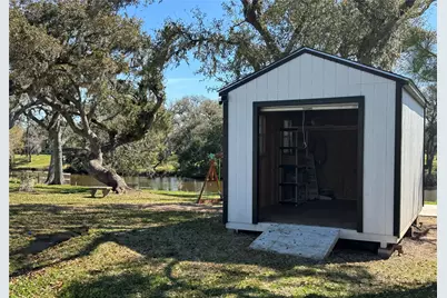 295 County Road 687, Angleton, TX 77515 - Photo 16