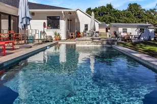 295 County Rd 687, Angleton, TX 77515 - Photo 10