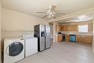 2411 Leffingwell St, Houston, TX 77026 - Photo 14