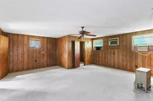 325 S 19th St, Silsbee, TX 77656 - Photo 10