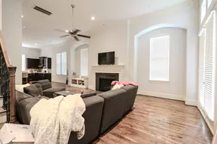 2037 Fannin Station N, Houston, TX 77045 - Photo 22